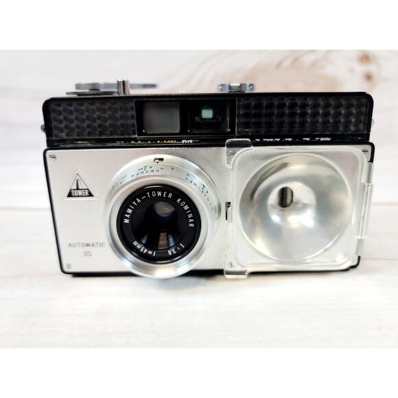 TOWER 39 Mamiya - Kominar 35mm Automatic FILM CAMERA w/ CASE made Japan Untested - Picture 2 of 16